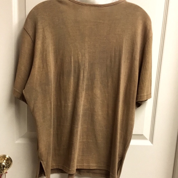 BEADED V-NECK TEE - Picture 3 of 4